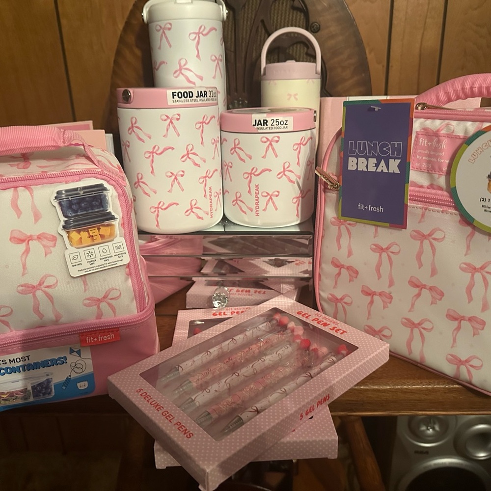Mommy & Me pink Bow 🎀 lunch set